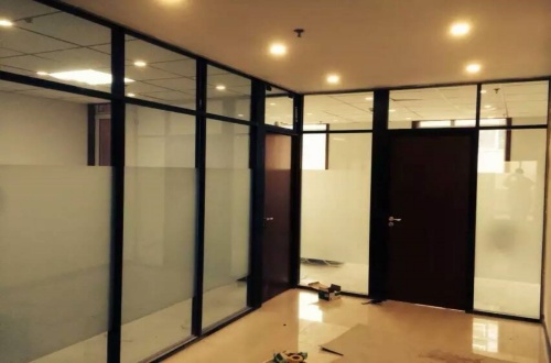 铝型材玻璃隔断