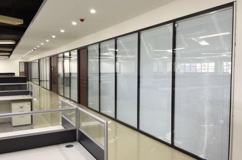 铝型材玻璃隔断